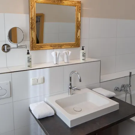 Hideauts Der Rosengarten